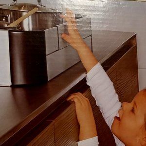 QDOS ADHESIVE STOVE GUARD NIB/KITCHEN/GRILL (SAFETY PROTECTION/CHILDREN)